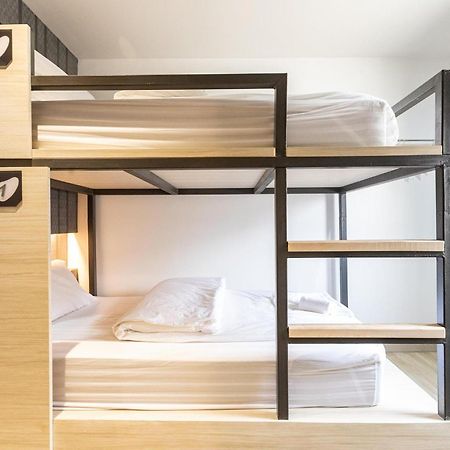 Baan Kun Mhor Hostel บ้านคุณหมอโฮสเทล Bangkok Ngoại thất bức ảnh