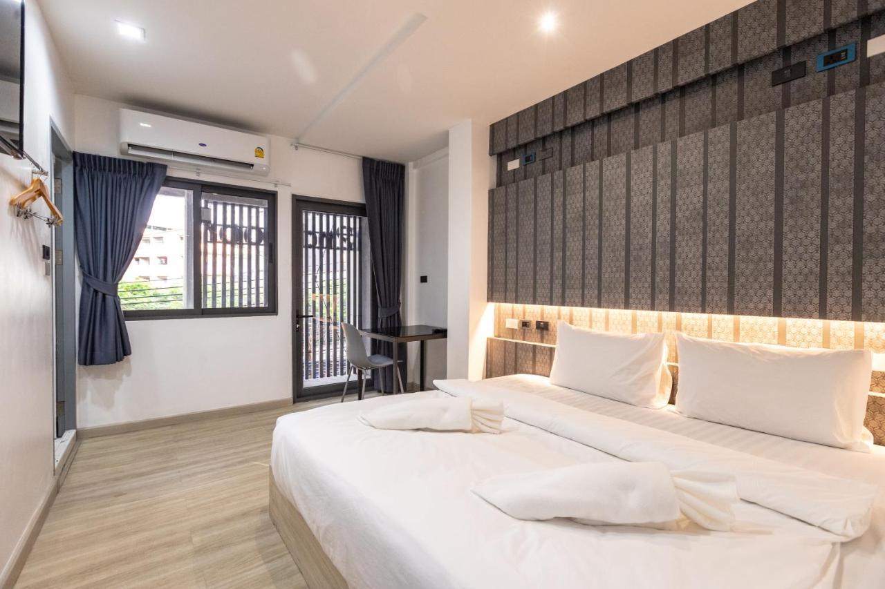 Baan Kun Mhor Hostel บ้านคุณหมอโฮสเทล Bangkok Ngoại thất bức ảnh