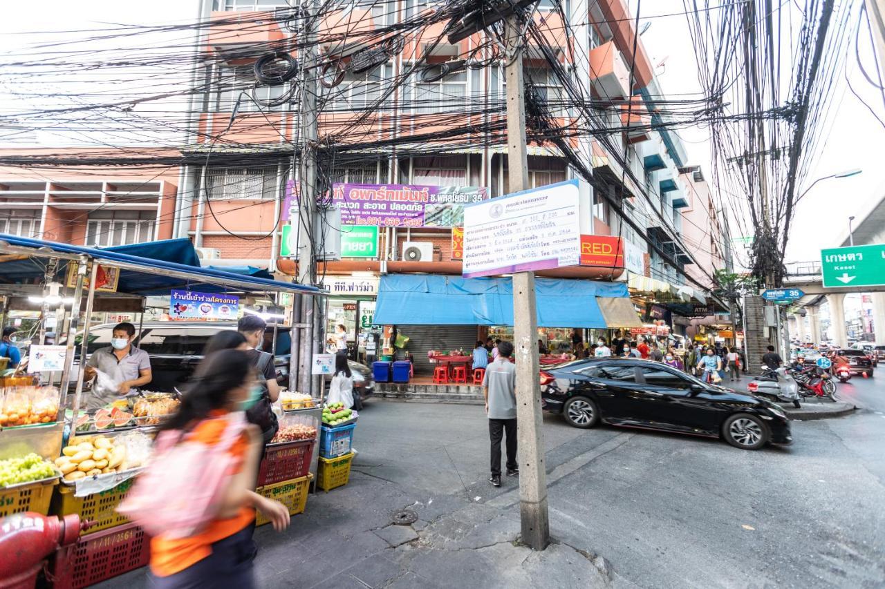 Baan Kun Mhor Hostel บ้านคุณหมอโฮสเทล Bangkok Ngoại thất bức ảnh