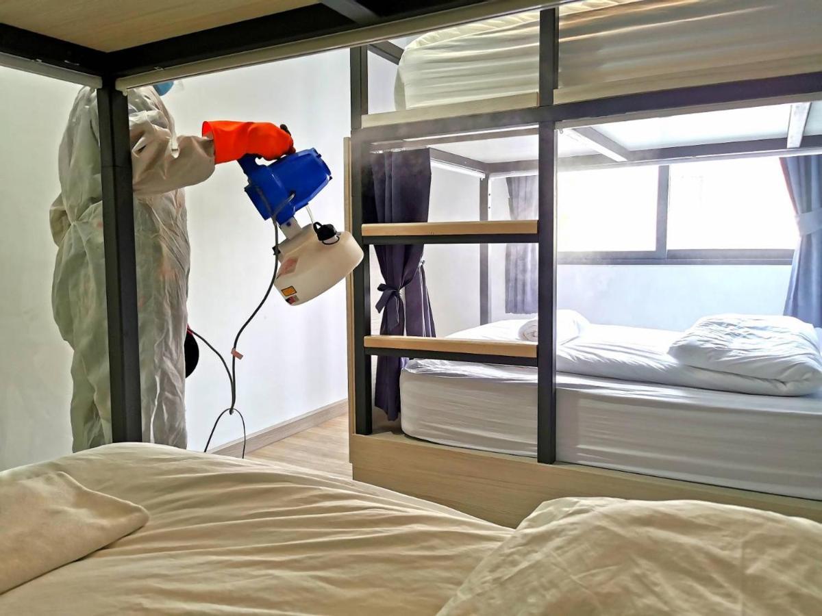 Baan Kun Mhor Hostel บ้านคุณหมอโฮสเทล Bangkok Ngoại thất bức ảnh